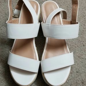 White wedge shoe/sandal